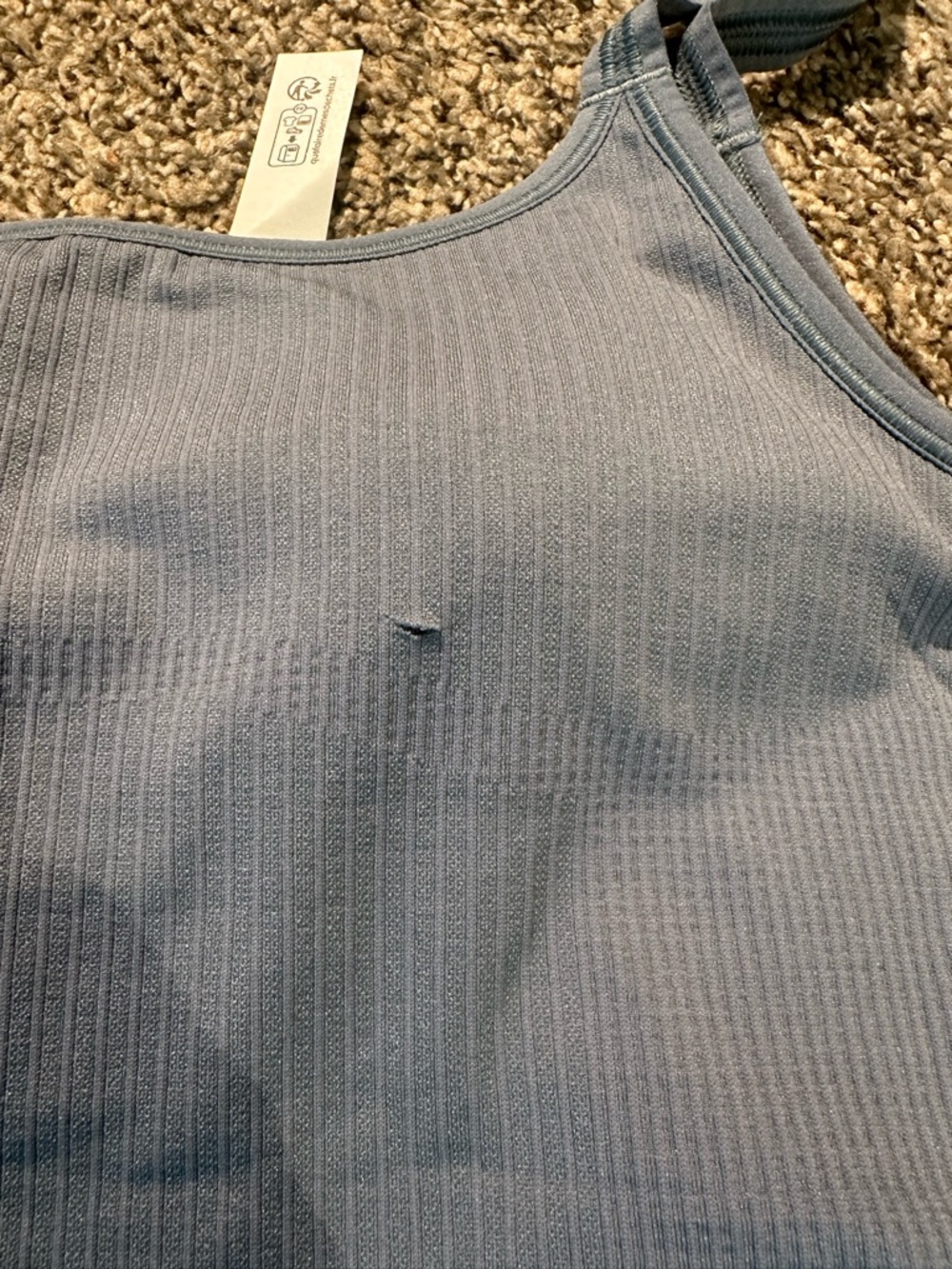 DAMAGED NWT Lululemon Ebb to Street Scoop Cropped Tank B/C - Picture 3 of 4